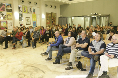 Imagen de archivo de una asamblea de trabajadores municipales en la sala Alfred Perenya.