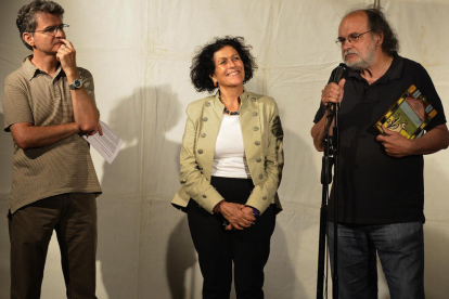 La compañía Comediants ofreció la performance ‘Elogi de l’arbre’ ayer, último día de Picurt. 