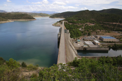 El pantano de Rialb, en el Segre, tiene una capacidad para 404 hectómetros cúbicos y está al 63,6% de su capacidad esta semana.