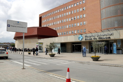 L'hospital Arnau de Lleida alerta que hi ha el doble de pacients covid a planta i el triple a l'UCI que en l'últim desconfinament