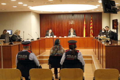 L'acusada d'agredir la parella a Isona, en el judici a l'Audiència de Lleida