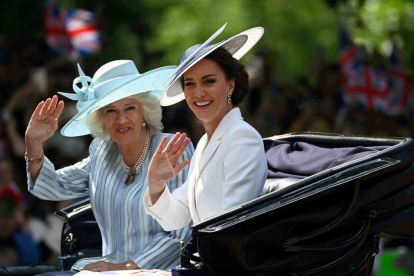 Arranca la desfilada militar per honrar Elisabeth II