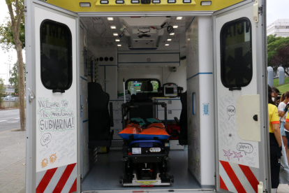 La ambulancia pediátrica con la que trasladaron a Saray al Hospital Vall d'Hebron de Barcelona.