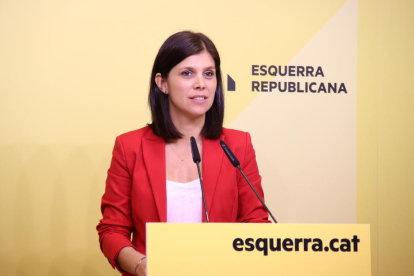 La secretaria general adjunta y portavoz de ERC, Marta Vilalta, en rueda de prensa en la sede del partido.