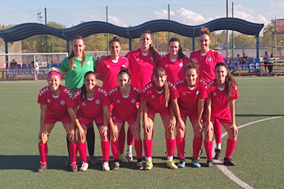 Las jugadoras del AEM que salieron ayer en el equipo inicial en Huesca.