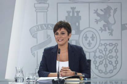 La ministra de Política Territorial i portaveu del Govern espanyol, Isabel Rodríguez, ofereix una roda de premsa posterior al Consell de Ministres.