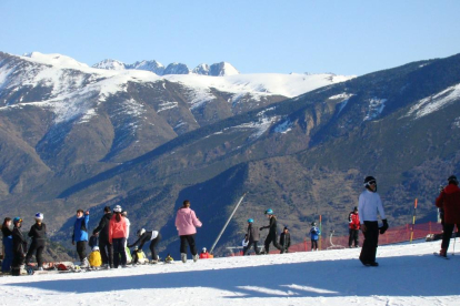 Esquiadors a Espot.