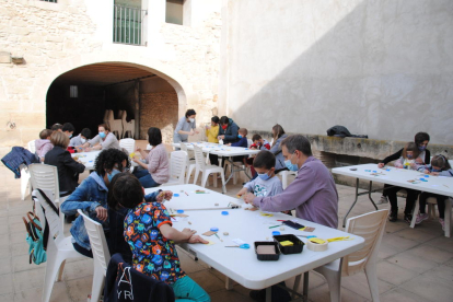 Cal Jaques va acollir un taller de Solaç per Sant Jordi.
