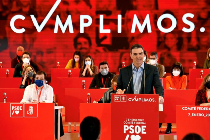 El president del Govern estatal va intervenir ahir en el comitè federal del PSOE a Madrid.