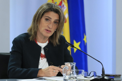 La vicepresidenta tercera y ministra para la Transición Ecológica, Teresa Ribera, tras la celebración del Consejo de Ministros extraordinario.