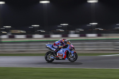 Enea Bastianini s'imposa al mundial de Qatar de Moto GP