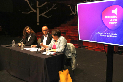 Moment de la roda de premsa de presentació dels Premis ARC 2022 al Teatre de la Llotja de Lleida