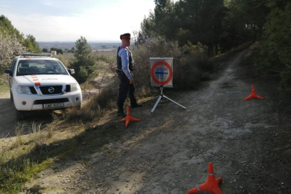 Un control de la Unidad Regional de Medio Ambiente de Ponent de los Mossos d'Esquadra en Ribera d'Ondara