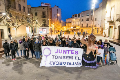 Tàrrega. L’acte institucional a la capital de l’Urgell va recordar les dones refugiades ucraïneses que fugen del seu país i de la guerra.