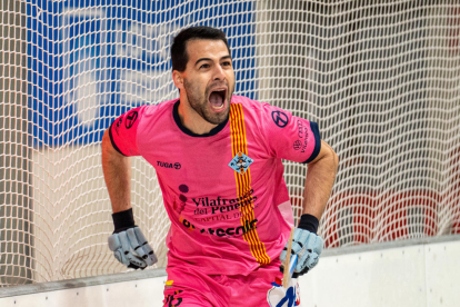Xavi Aragonès, celebrando un gol en la Copa de la Princesa.