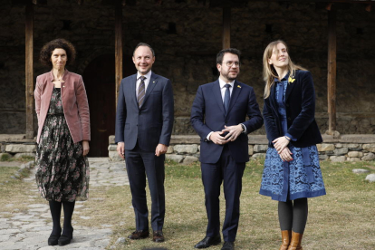 Espot y Aragonès visitaron ayer por la tarde la iglesia prerrománica de Santa Coloma, en Andorra la Vella.