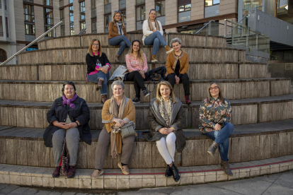 De arriba a abajo, las presidentas de Magraners, Butsènit, Cappont, Llívia, Camí de la Mariola, Grenyana, La Bordeta, Escorxador y Gardeny.