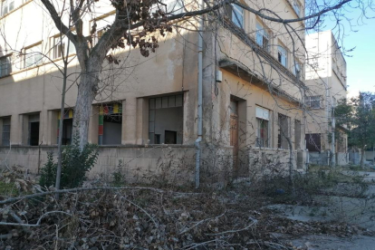 Las instalaciones de la discoteca de Gardeny, cerrada desde 2018, ofrecen una imagen desoladora.