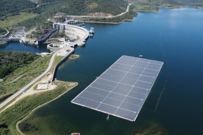 L'empresa espanyola Isigenere ha finalitzat el parc flotant més gran d'Europa en una presa hidroelèctrica a Portugal