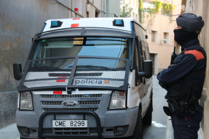 Una operación antidroga en el centro histórico de Valls se salda con dos hermanos detenidos