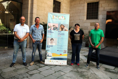 Presentación ayer del festival en el patio del IEI, en Lleida.