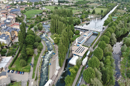 Vista aérea del canal de eslalon del Parc Olímpic de La Seu.