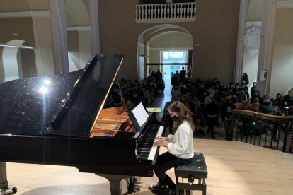 Algunos de los participantes el sábado en la 13 Trobada de Pianistes de Ponent, en Cervera.