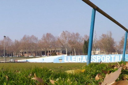 El campo de entrenamiento del Lleida Esportiu, vacío este miércoles por la mañana.