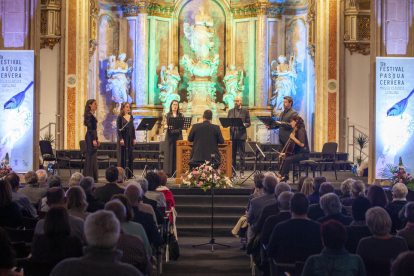 El paranimf va acollir ahir a la nit la ‘Missa Regalis’ de Francesc Valls, a càrrec de l’Ensemble Lisboa 1740.