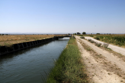El Canal d'Urgell a Vilanova de Bellpuig.