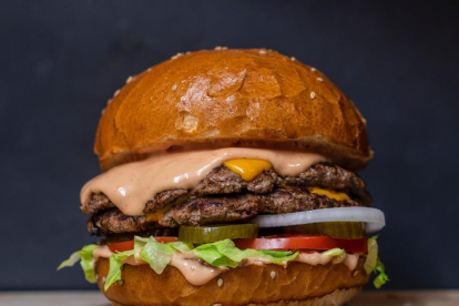 Imagen de archivo de una hamburguesa.
