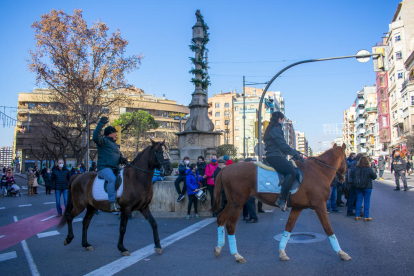 El grupo de batucada Tam Tam Tukem y Lo Marraco, encabezaron el desfile.