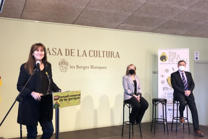 Laura Borràs reivindica el aceite, el olivo y su industria como ejemplo de arraigo en el territorio