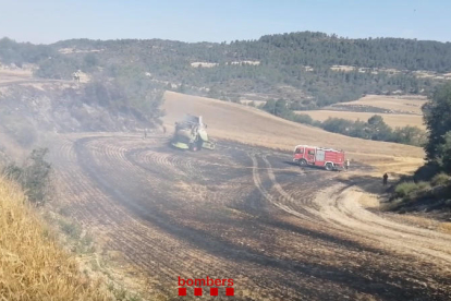 Estabilizado un incendio agrícola en el Solsonès