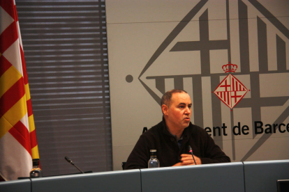 El regidor d'Emergència Climàtica, Eloi Badia, presentant el primer balanç de la ZBE a Barcelona.