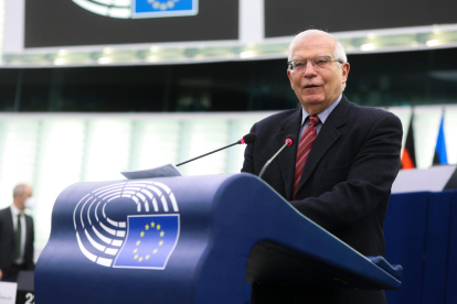 El alto representante de la UE, Josep Borrell, en un debate sobre seguridad europea en el pleno del Parlamento Europeo