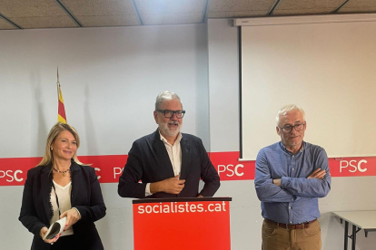 Los ediles del PSC Begoña Iglesias, Fèlix Larrosa y Jaume Sellés. 