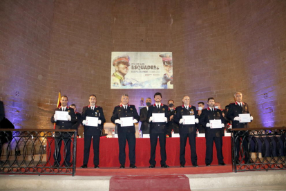Algunos de los Mossos que han recibido un reconocimiento en la iglesia Santa Maria de Balaguer en el Día de las Escuadras de la Región Policial de Ponent.
