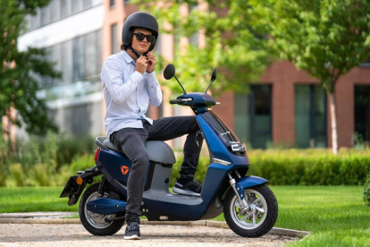 La firma d'e-scooters Yadea ha aterrat a Espanya i preveu aconseguir una quota del 12 per cent al mercat d'escúters elèctrics.