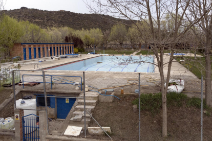 Les piscines de Torà ja estan en obres.
