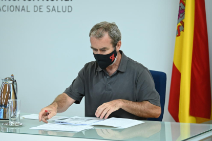 El director del Centro de Coordinación de Alertas y Emergencias Sanitarias (CCAES), Fernando Simón, en el Consejo Interterritorial de Salud del 1 de septiembre del 2021 en Madrid.