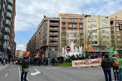 Una manifestación en Lleida contra la sentencia del 25% de castellano en la escuela.