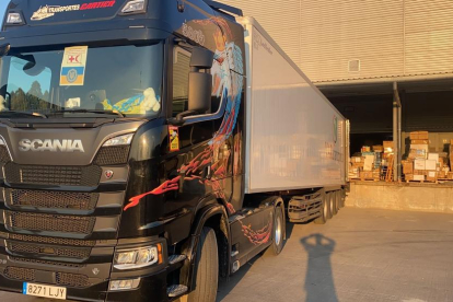 El segon camió que ahir va arribar a Lviv, a Ucraïna.