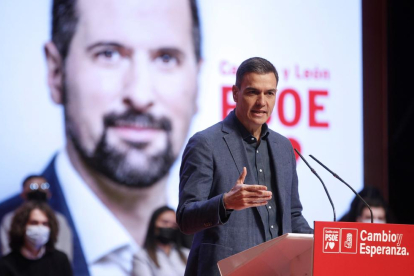 El president del Govern, Pedro Sánchez, durant la intervenció en un míting del PSOE a Zamora.