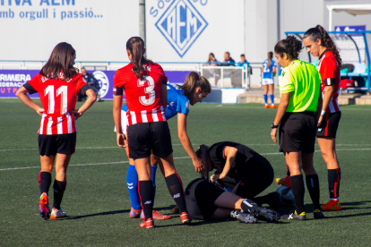 Andrea Gómez, just abans de la rematada que va suposar el 2-0, que va sentenciar el partit.