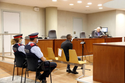 L’acusat, durant la seua declaració ahir en el judici celebrat a l’Audiència de Lleida.