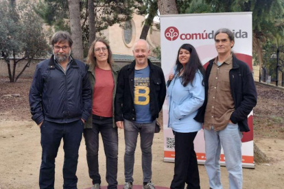 Els candidats a encapçalar la llista del Comú de Lleida a les eleccions municipals del 2023, Alfred Sesma, Laura Bergés, Jordi Cipriano, Anna Mayench i Sergi Talamonte.
