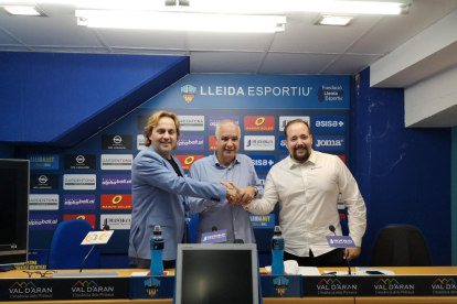 Ramon Soler, Luis Pereira i Iván Guillaumet, ahir durant l’acte de presentació en el club.
