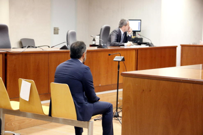 L'advocat de la unitat territorial del gabinet jurídic de la Generalitat a Lleida acusat de falsedat documental, durant el judici a l'Audiència de Lleida