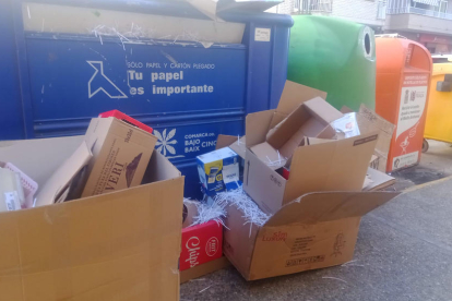 El consistorio quiere evitar residuos fuera de los contenedores.